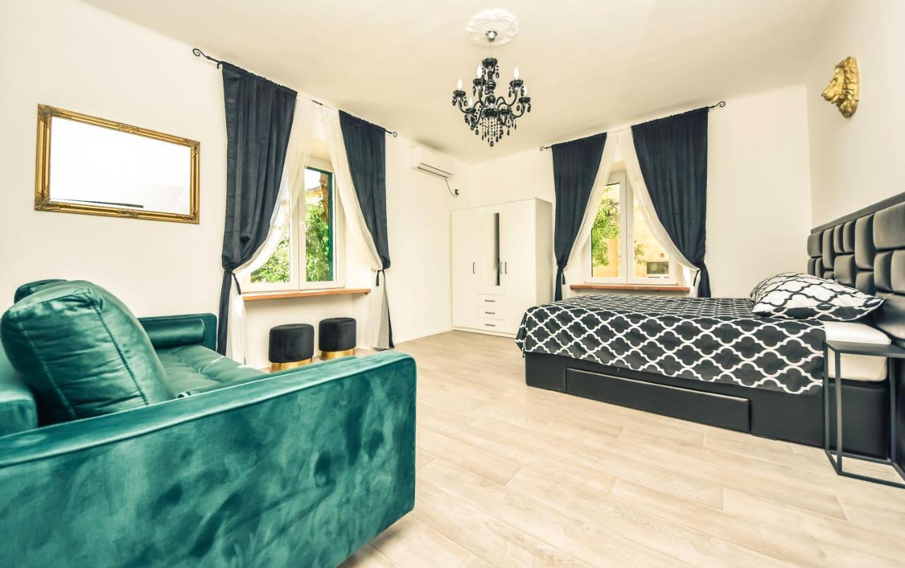 Luxury Heritage Apartment Zara Antica Exterior photo